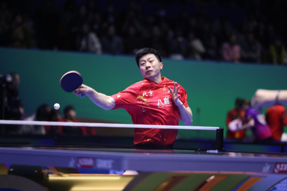 旧将：米兰缺托纳利，不懂为何重金建队却放走他这样的死忠和领袖.